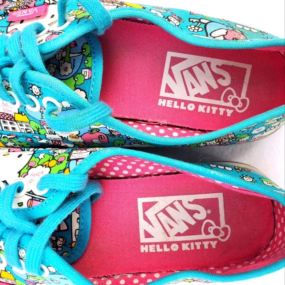 Hello Kitty Vans - Picture 10 of 12